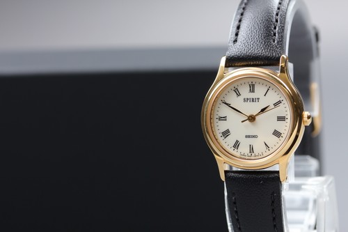 Vintage 1993 mint quartz - 1993,